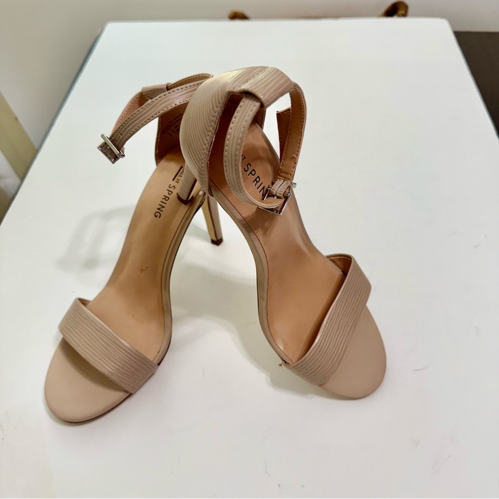 Call It Spring Beige Strappy 4 Inch Heels Size 7